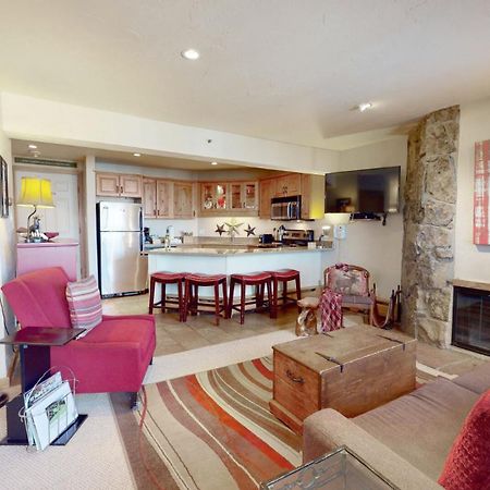 Laurelwood Condominiums 110 Snowmass Village Room photo